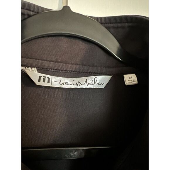 Travis Mathew Black 1/4 Zip Golf Long Sleeve Sweater Size Medium Castlewood CC - Picture 3 of 3